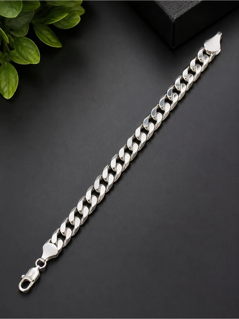 Classic Silver Cuban Link Bracelet for Men. 8” (925 Stamped)